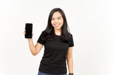 Beyaz Arkaplanda İzole Edilmiş Güzel Asyalı Kadın 'ın Boş Ekran Telefonundaki Uygulamaları veya İlanları Gösteriliyor