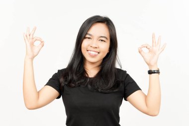 Beyaz arka planda tecrit edilmiş Güzel Asyalı Kadın 'ın Tamam İşareti