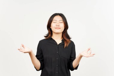 Beyaz arka planda tecrit edilmiş Güzel Asyalı Kadının Meditasyon Hareketi