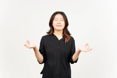 Beyaz arka planda tecrit edilmiş Güzel Asyalı Kadının Meditasyon Hareketi
