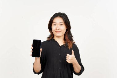 Beyaz Arkaplanda İzole Edilmiş Güzel Asyalı Kadın 'ın Boş Ekran Telefonundaki Uygulamaları veya İlanları Gösteriliyor