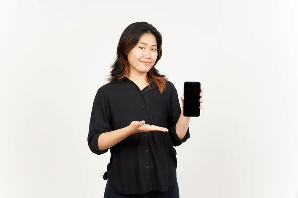Програми Або Оголошення Порожньому Екрані Смартфон Красивої Азіатської Жінки Ізольовані — стокове фото
