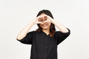 Beyaz arka planda izole edilmiş Güzel Asyalı Kadın 'ın Aşk İşareti