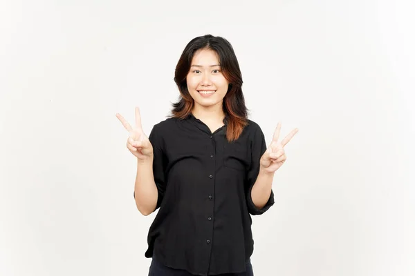 Beyaz Arka Planda Tecrit Edilmiş Güzel Asyalı Kadın Barış Işareti — Stok fotoğraf