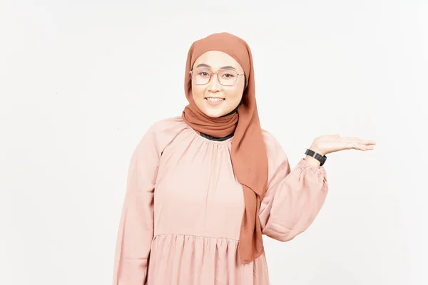 Showing Presenting Product Open Palm Beautiful Asian Woman Wearing Hijab — Stok fotoğraf