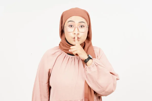 Shh Quiet Beautiful Asian Woman Wearing Hijab Isolated White Background — Stockfoto
