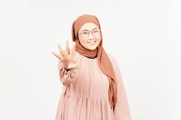 Showing Count Four Finger Beautiful Asian Woman Wearing Hijab Isolated — Φωτογραφία Αρχείου
