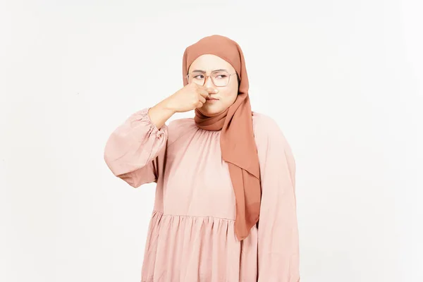 Smelling Something Stinky Disgusting Beautiful Asian Woman Wearing Hijab Isolated — Foto Stock