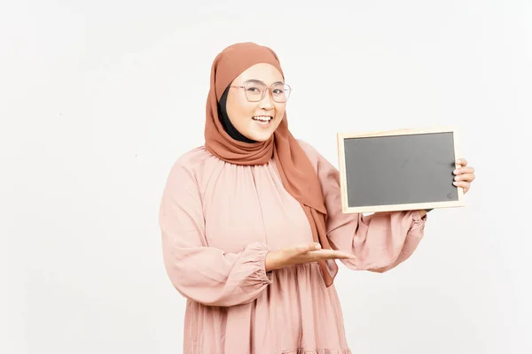 Mostrando Presentando Tenendo Vuoto Lavagna Bella Donna Asiatica Che Indossa — Foto Stock