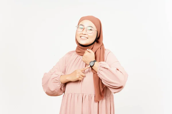 Smile Pointing Watch Beautiful Asian Woman Wearing Hijab Isolated White — Fotografia de Stock