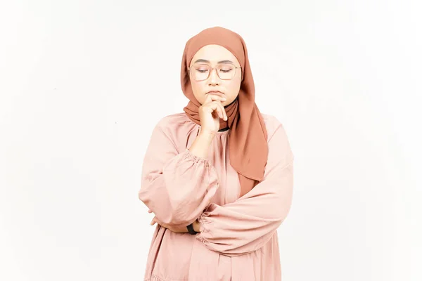 Thinking Gesture Beautiful Asian Woman Wearing Hijab Isolated White Background — Stock Photo, Image