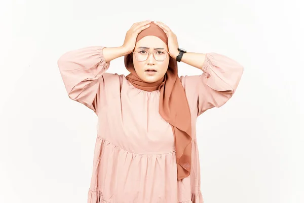 Wow Shock Face Expressão Bela Mulher Asiática Vestindo Hijab Isolado — Fotografia de Stock