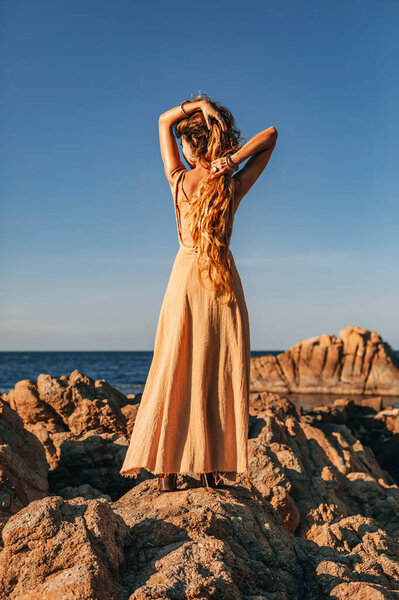 Beautiful Young Stylish Woman Beach Royalty Free Stock Photos