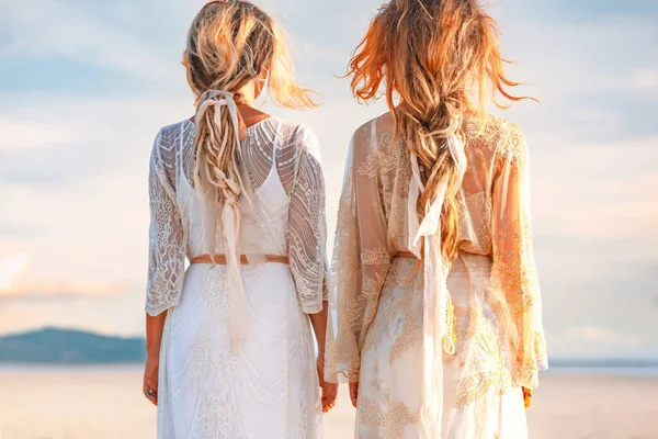 Two Beautiful Young Woman Elegant Boho Dresses Outdoors Sunset —  Fotos de Stock