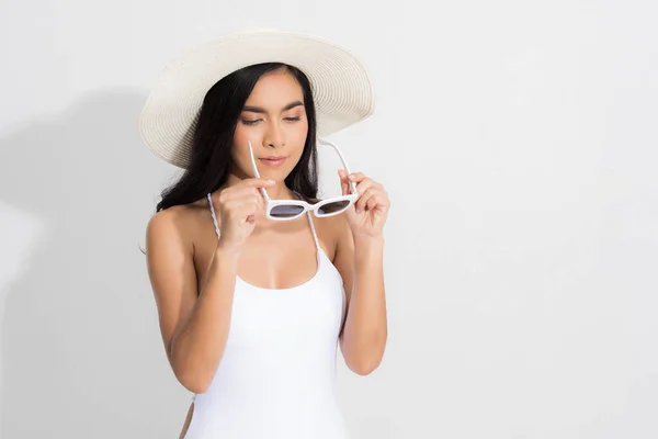 Beautiful Woman Happiness Wearing White Swimsuit Dress Holding White Sunglasses — Stock Photo, Image