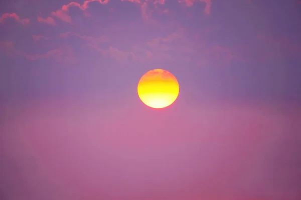 Closeup Sun Nearly Sunset Twilight Sky Background — стоковое фото