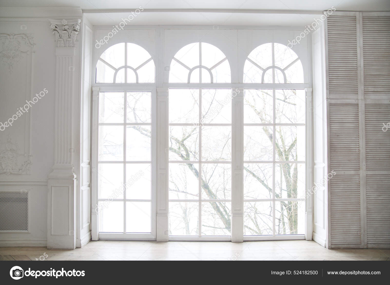 Ventanas de arco fotos de stock, imágenes de Ventanas de arco sin royalties | Depositphotos Ventanas de arco fotos de stock, imágenes de Ventanas de arco sin royalties | Depositphotos