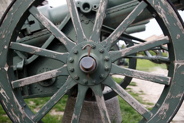 Fragmento Una Pieza Artillería Exhibición Museo Aire Libre Equipamiento Militar — Foto de Stock