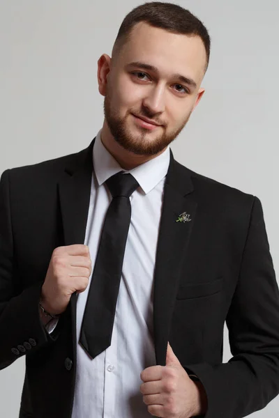 Young Man Beard Business Suit Isolated Gray Background — Stock Photo, Image