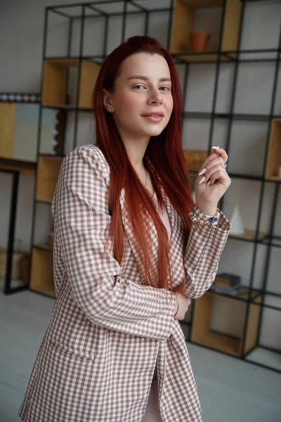 Nice Girl Long Red Hair Stylish Casual Clothes Office Interior — Stock fotografie