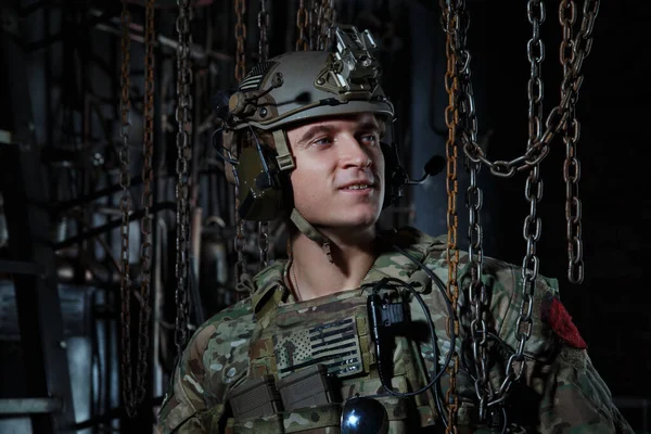 Portrait American Soldier Camouflage Uniform Industrial Background — Stockfoto