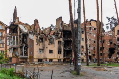 Terör saldırısı. Ukrayna, Rusya savaşı. Irpen. Rus istilacılardan sonra Irpin. - 05.18.2022 IRPIN. UKRAİNA