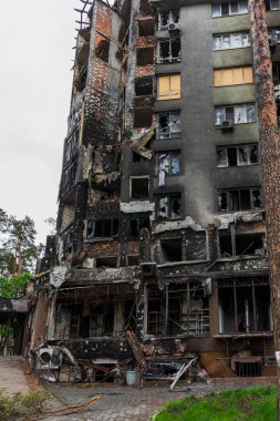 Terör saldırısı. Ukrayna, Rusya savaşı. Irpen. Rus istilacılardan sonra Irpin. - 05.18.2022 IRPIN. UKRAİNA