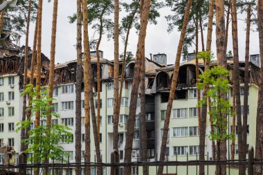 Terör saldırısı. Ukrayna, Rusya savaşı. Irpen. Rus istilacılardan sonra Irpin. - 05.18.2022 IRPIN. UKRAİNA