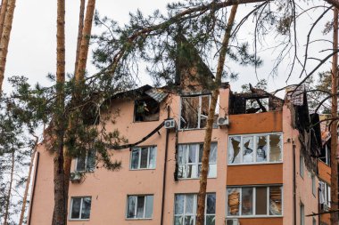 Terör saldırısı. Ukrayna, Rusya savaşı. Irpen. Rus istilacılardan sonra Irpin. - 05.18.2022 IRPIN. UKRAİNA