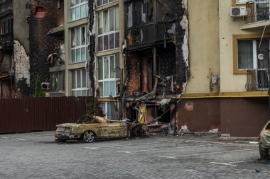 Terör saldırısı. Ukrayna, Rusya savaşı. Irpen. Rus istilacılardan sonra Irpin. - 05.18.2022 IRPIN. UKRAİNA