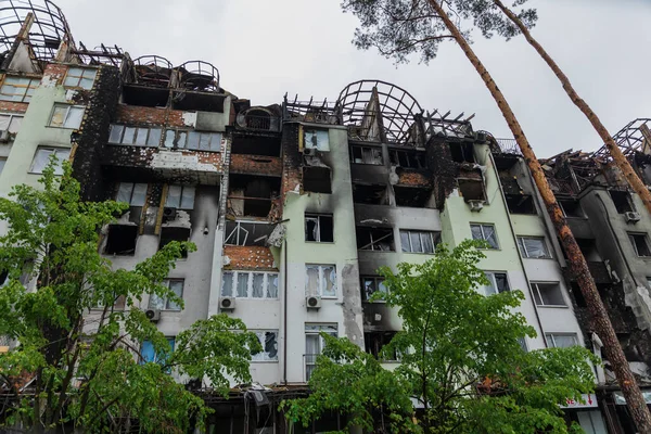 Terör saldırısı. Ukrayna, Rusya savaşı. Irpen. Rus istilacılardan sonra Irpin. - 05.18.2022 IRPIN. UKRAİNA