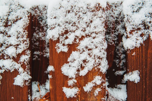 Una Cerca Madera Cubierta Nieve —  Fotos de Stock