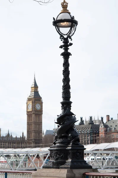 Hermosa Lámpara Calle Westminster Londres Con Gran Ben Las Casas — Foto de Stock