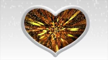 Renkli sisli beyaz kalp ve içinde ışık parlak ve güzel görünüyordu..