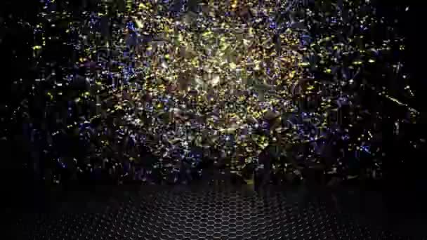 우주를 가로질러 나가는 반짝이는 연속적 소용돌이와 그림자는 아래의 떨어졌다 — 비디오