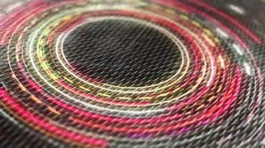 Neon ışığı sürekli olarak metalik arkaplanda döner..