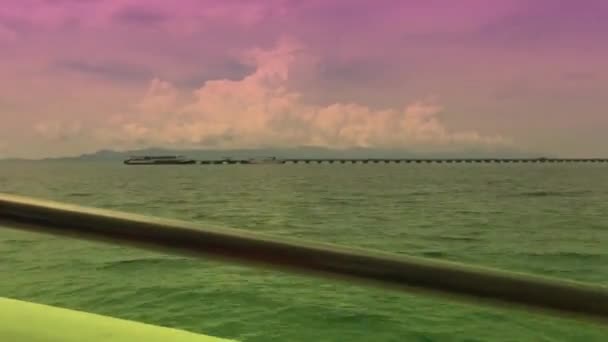 Barco Movía Costa Hacia Mar — Vídeo de stock