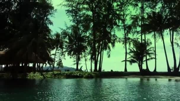 Loď Pomalu Blížila Ostrovu Thajsku — Stock video
