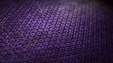 Işık metalik bir arkaplanda sürekli hareket eder.