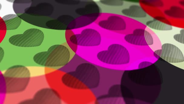 Kolorowe Serca Ułożone Rzędzie Powoli Wirujące Wyglądające Jasno Pięknie — Wideo stockowe