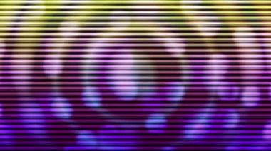 Işık metalik bir arkaplanda daireler çizerek hareket eder.