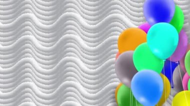 Parlak renkli balonlar sürekli sallanıyordu..