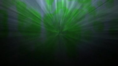 Işık kıvılcımları parıldamaya devam etti..