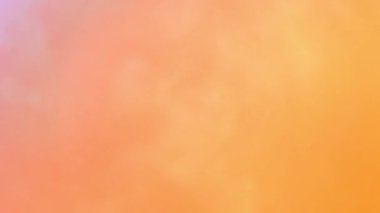 Renkler yavaş hareket ediyor, romantik ve güzel görünüyor..