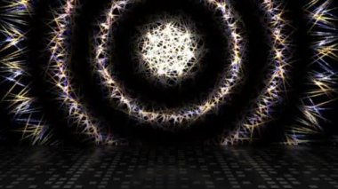 Parıldayan ışık dönmeye devam etti, gölgeler yere çakıldı..