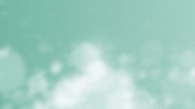 Dağılmış ışık demeti, parlak görünerek yüzmeye devam etti..