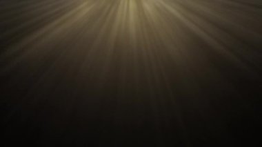 Dağılmış ışık demeti, parlak görünerek yüzmeye devam etti..