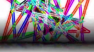 Renkli ışık demetleri sürekli hareket halinde, modern görünüyor..