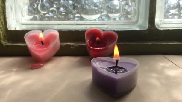 Velas Perfumadas Encendieron Habitación Desprendiendo Aroma Fragante — Vídeos de Stock