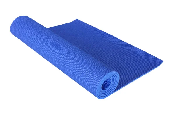 孤立的白色背景上的蓝色瑜伽垫 — 图库照片